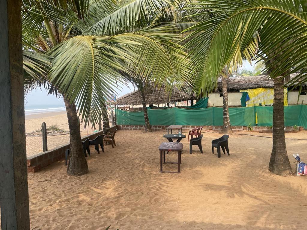 Nisarga Homestay And Beach Resort Gokarna Гокарна Екстериор снимка